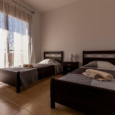 Dafni Villa 19パラリムニ エクステリア 写真