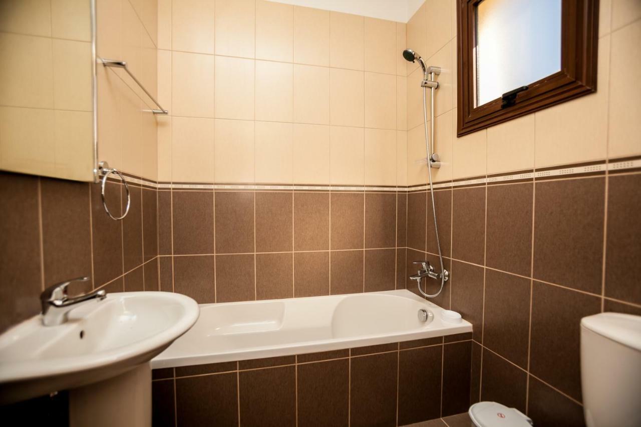 Dafni Villa 19パラリムニ エクステリア 写真